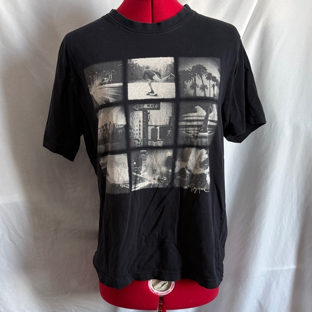 Tony Hawk Black Surf Graphic Tee LL197